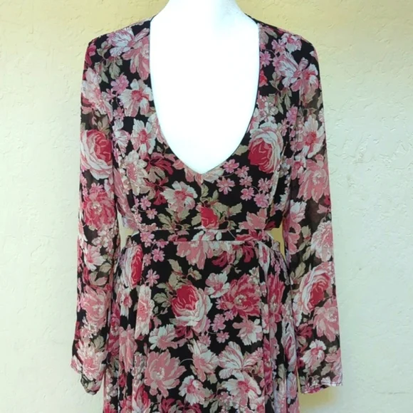 LIKE NEW Bardot Revolve Pink Rose Garden Dark Floral Maxi Dress Size 12 - Picture 5 of 12